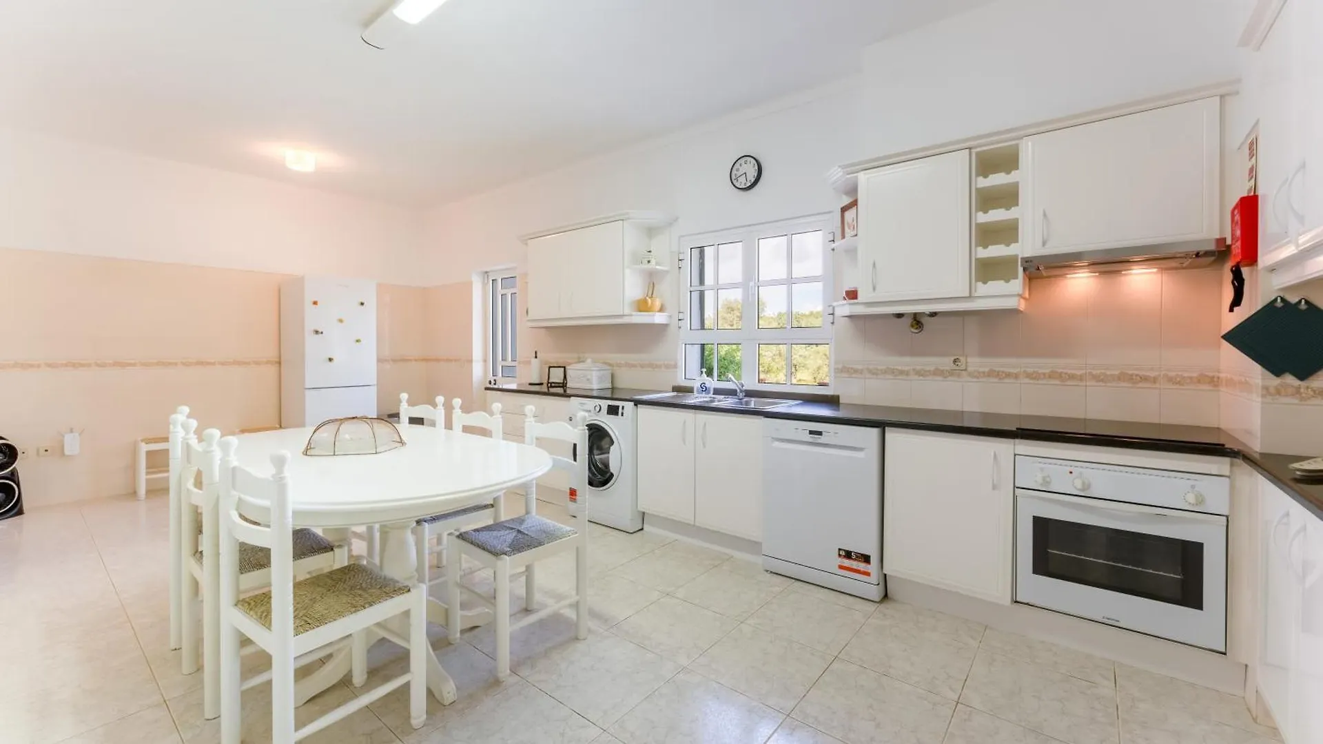 Sunny & Calm 4 Bdr House W/ Pool By Lovelystay Santo Estevao  0*, Santo Estevao (Faro) Portugal