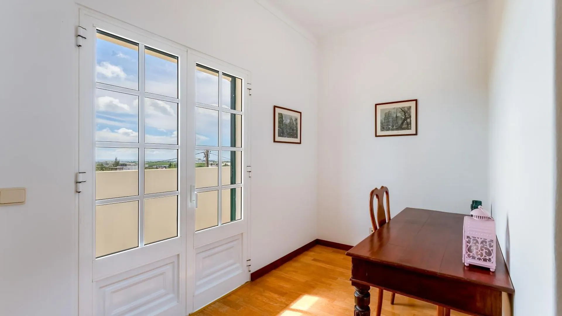 Holiday home Sunny & Calm 4 Bdr House W/ Pool By Lovelystay Santo Estevao