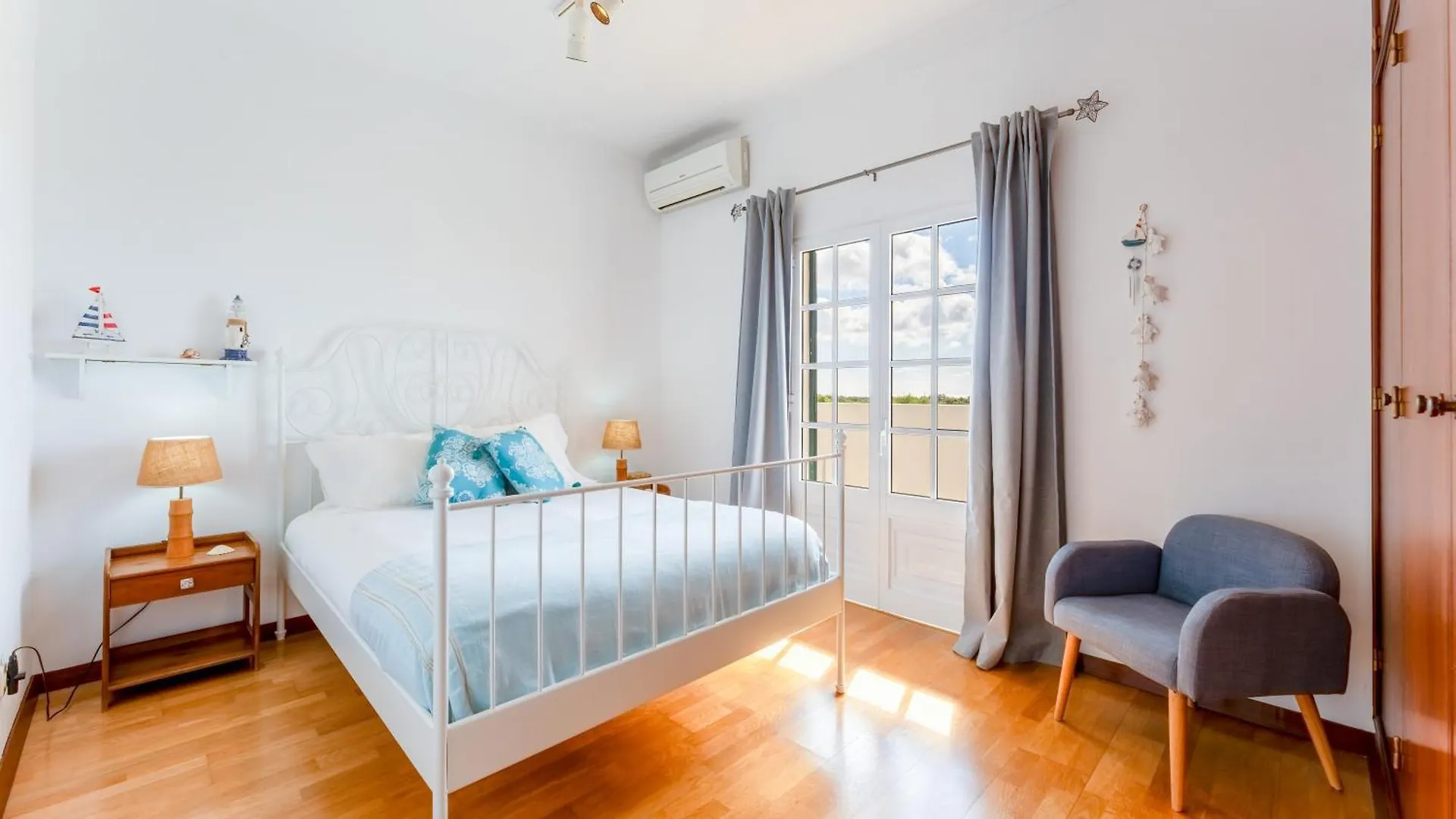 Sunny & Calm 4 Bdr House W/ Pool By Lovelystay Santo Estevao