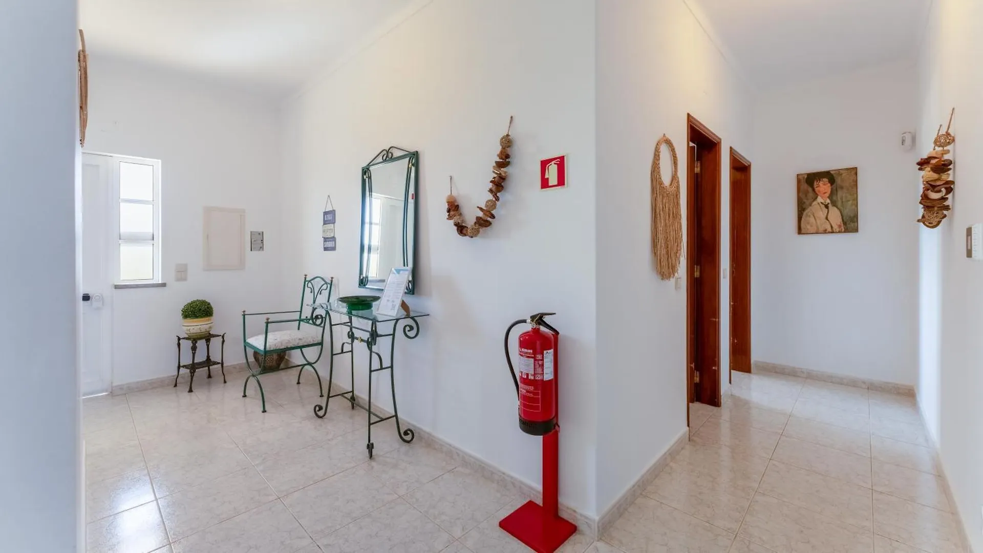Holiday home Sunny & Calm 4 Bdr House W/ Pool By Lovelystay Santo Estevao