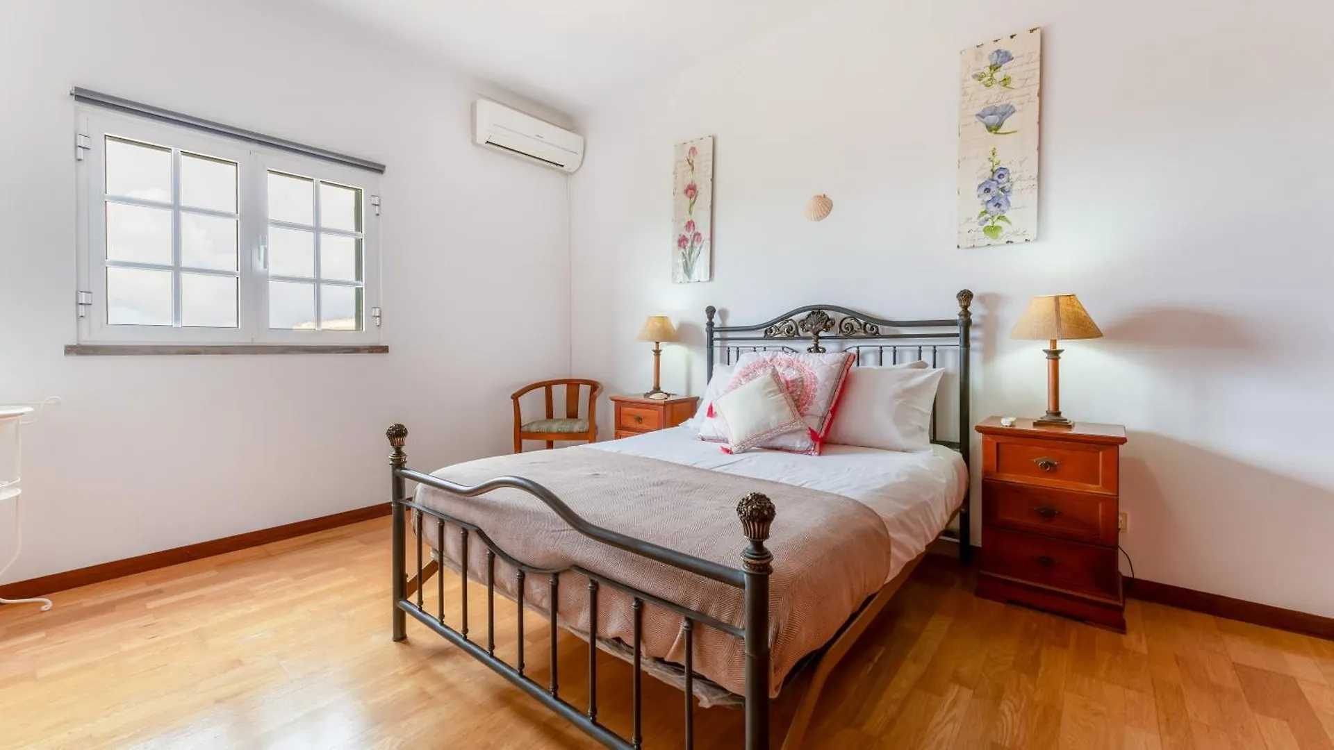 Sunny & Calm 4 Bdr House W/ Pool By Lovelystay Santo Estevao  Holiday home Santo Estevao (Faro)